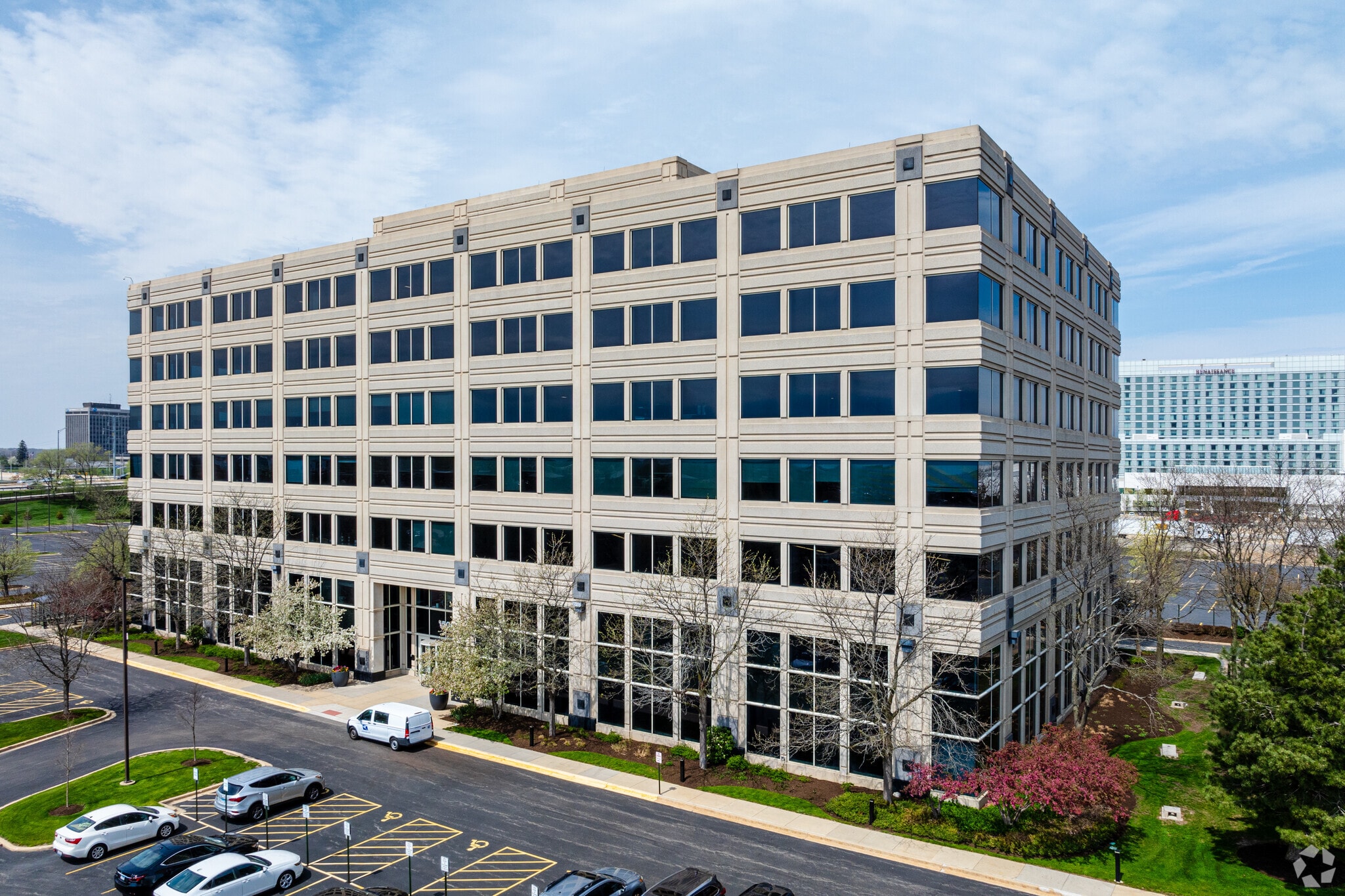 1500 McConnor Pky, Schaumburg, IL for lease Building Photo- Image 1 of 14