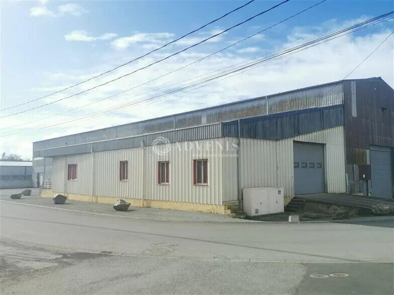 Flex in Dinard for lease - Building Photo - Image 2 of 6