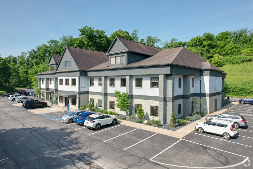 1000 Integrity Dr, Pittsburgh, PA for lease - Building Photo - Image 1 of 24