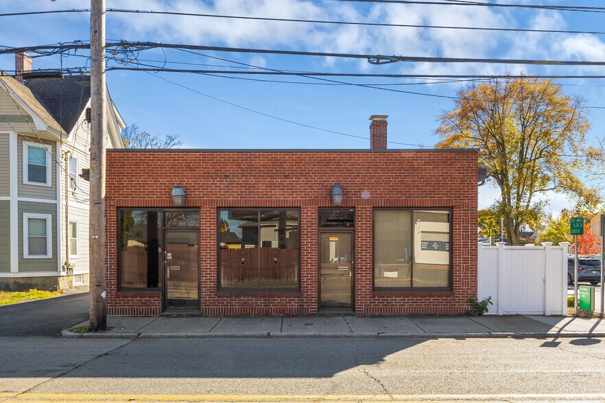 17 Hartford St, Framingham, MA 01702