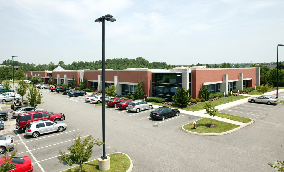 2875 Sabre St, Virginia Beach, VA for lease - Primary Photo - Image 1 of 6