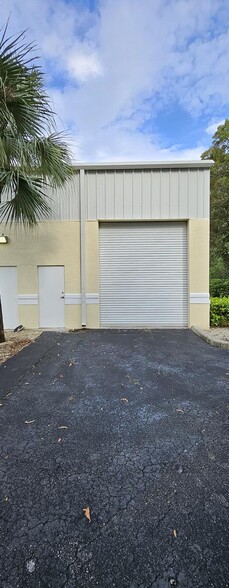 4776 Radio Rd, Naples, FL for sale - Building Photo - Image 3 of 9