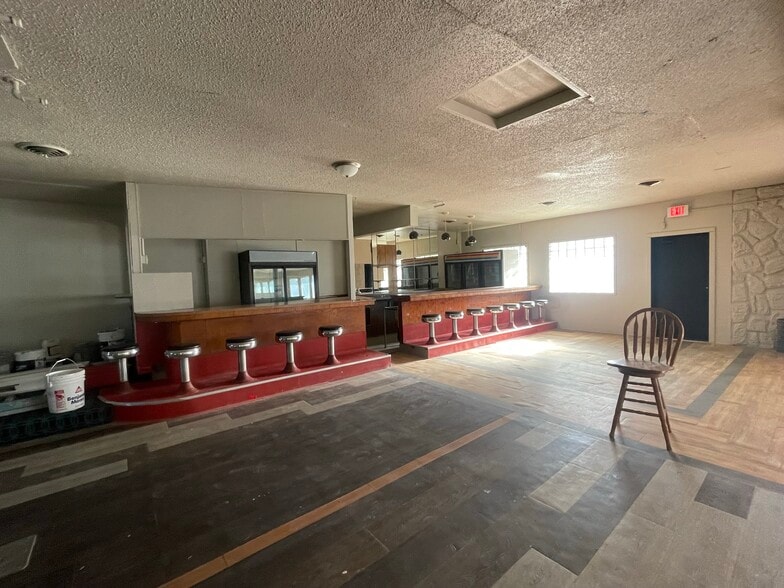 310 Main st, Granger, WA for lease - Interior Photo - Image 3 of 9