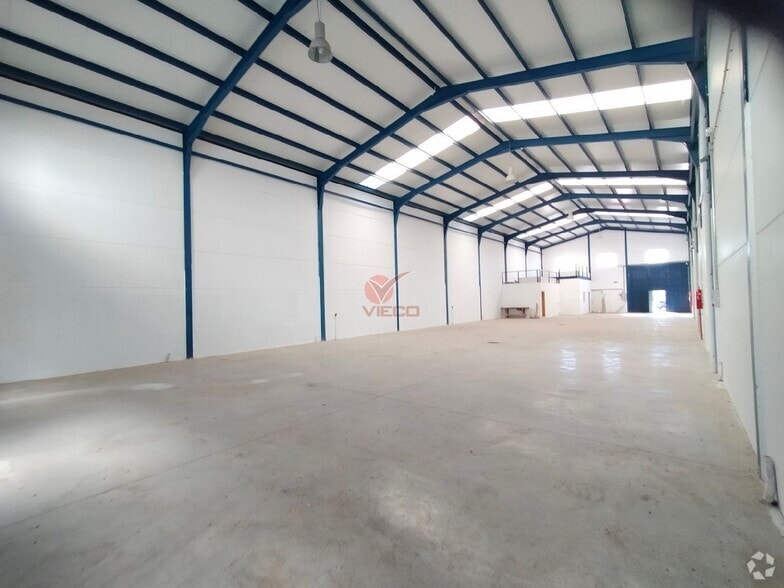 Industrial in Cuenca, Cuenca for lease - Building Photo - Image 3 of 8