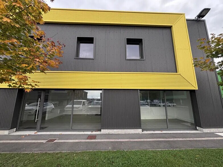 14 B Rue Des Clairières, LES SORINIÈRES for lease - Building Photo - Image 1 of 9