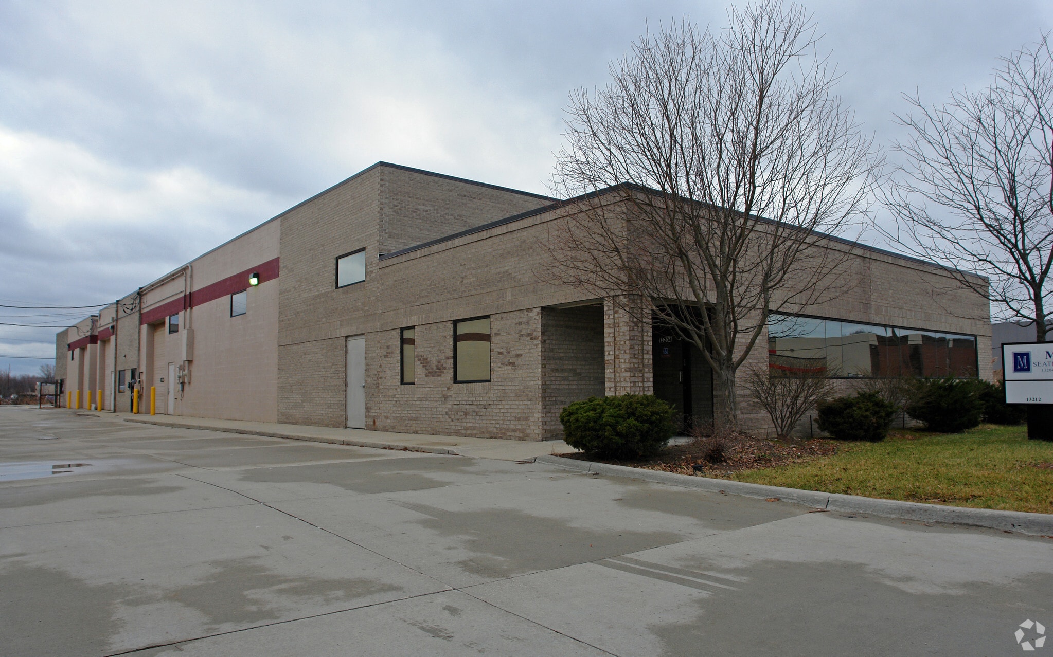 13204-13254 W Star, Shelby Township, MI for lease Primary Photo- Image 1 of 6