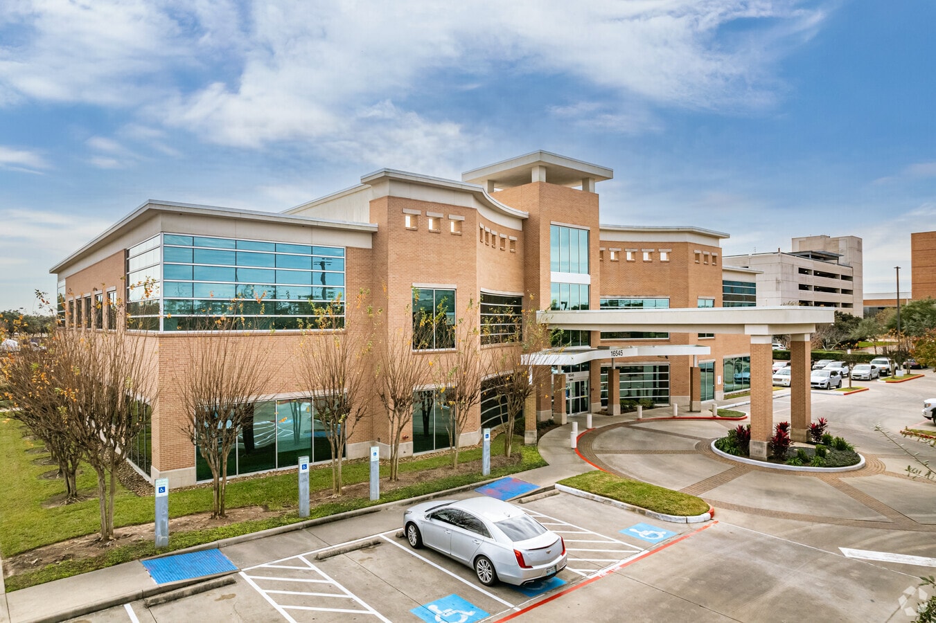 16545 Southwest Fwy, Sugar Land, TX 77479 - Property Record | LoopNet