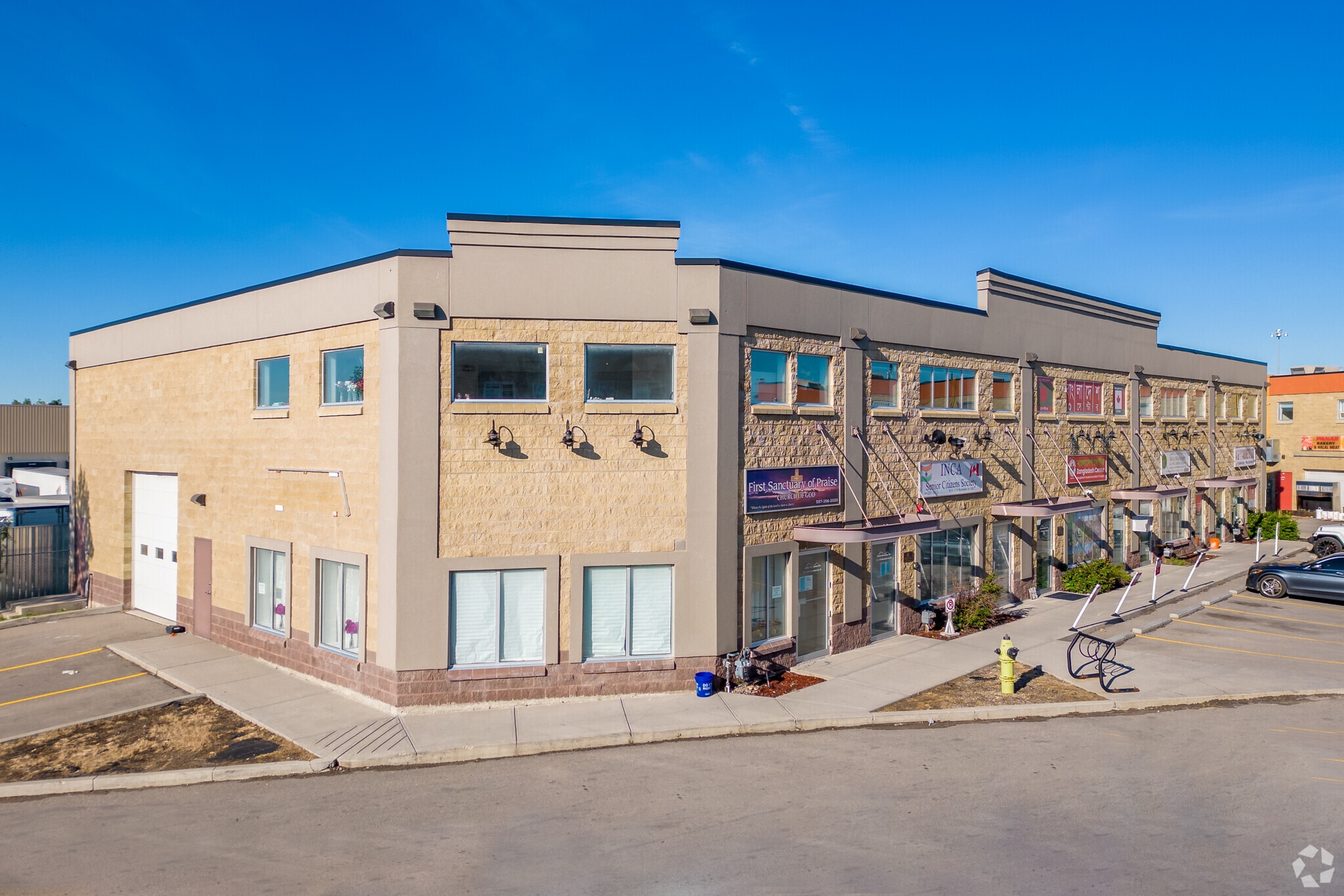 3770 Westwinds Dr NE, Calgary, AB for sale Primary Photo- Image 1 of 1