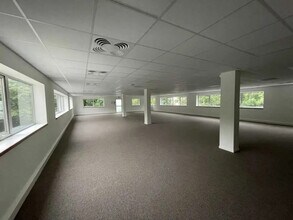 Office in Carquefou for sale Interior Photo- Image 1 of 8