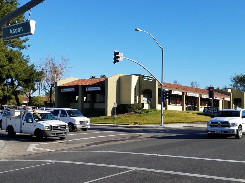 22821 Lake Forest Dr, Lake Forest, CA for lease - Building Photo - Image 2 of 8