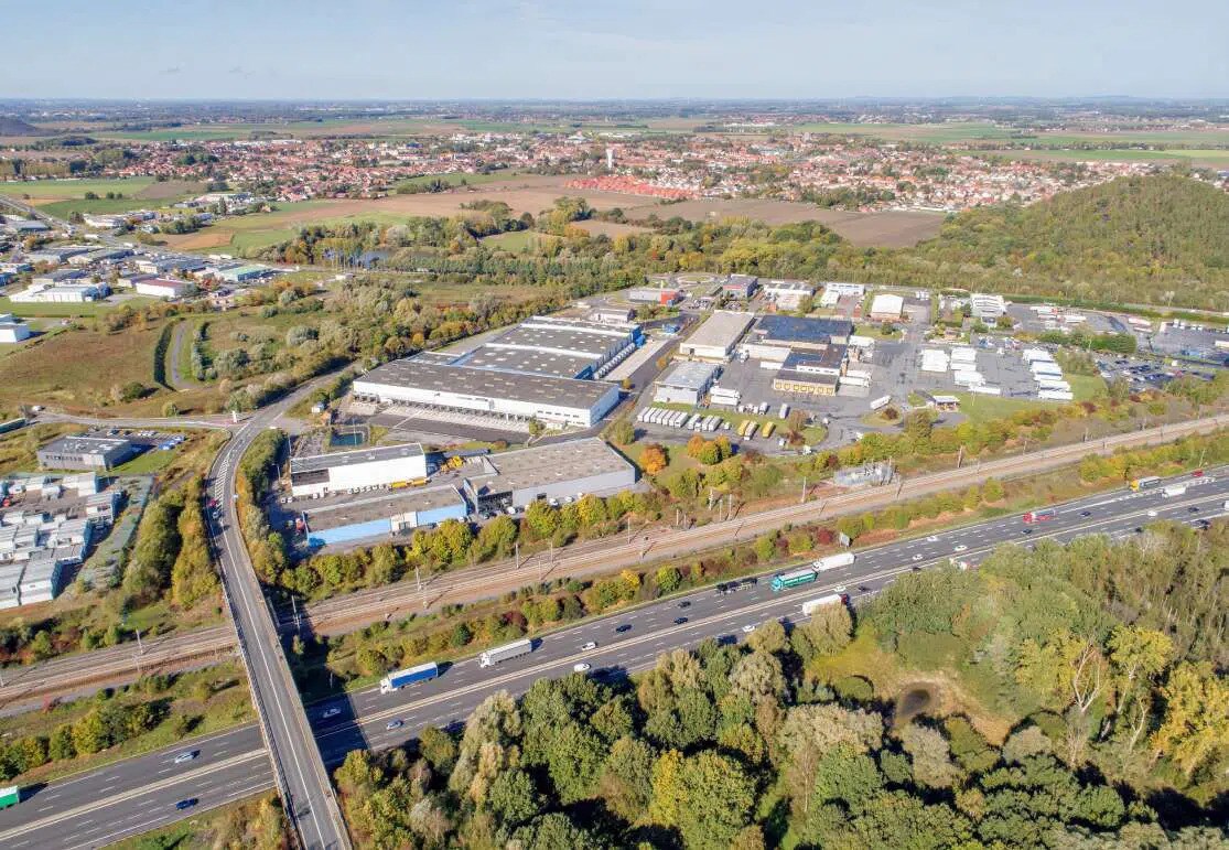 Industrial in Libercourt for lease Building Photo- Image 1 of 3
