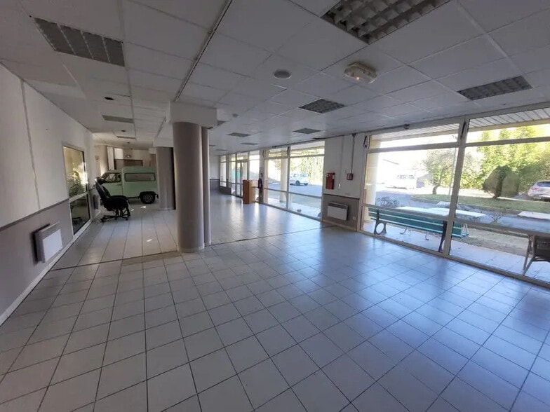 Flex in Alès for sale - Building Photo - Image 1 of 38