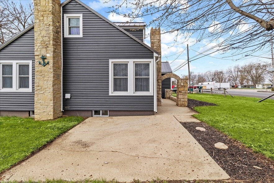 8119 OH-366, Russells Point, OH for sale - Building Photo - Image 2 of 12