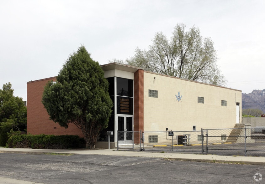 7689 S Center Sq, Midvale, UT for sale - Primary Photo - Image 1 of 10