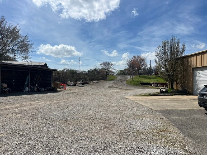 740 Volare Dr, Birmingham, AL for sale - Building Photo - Image 3 of 8