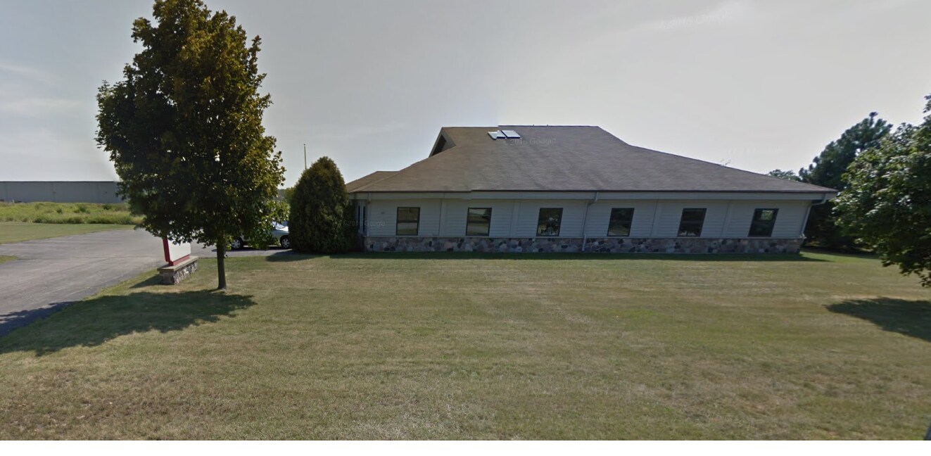 209 E O'Conner Dr, Elkhorn, WI for sale Primary Photo- Image 1 of 1