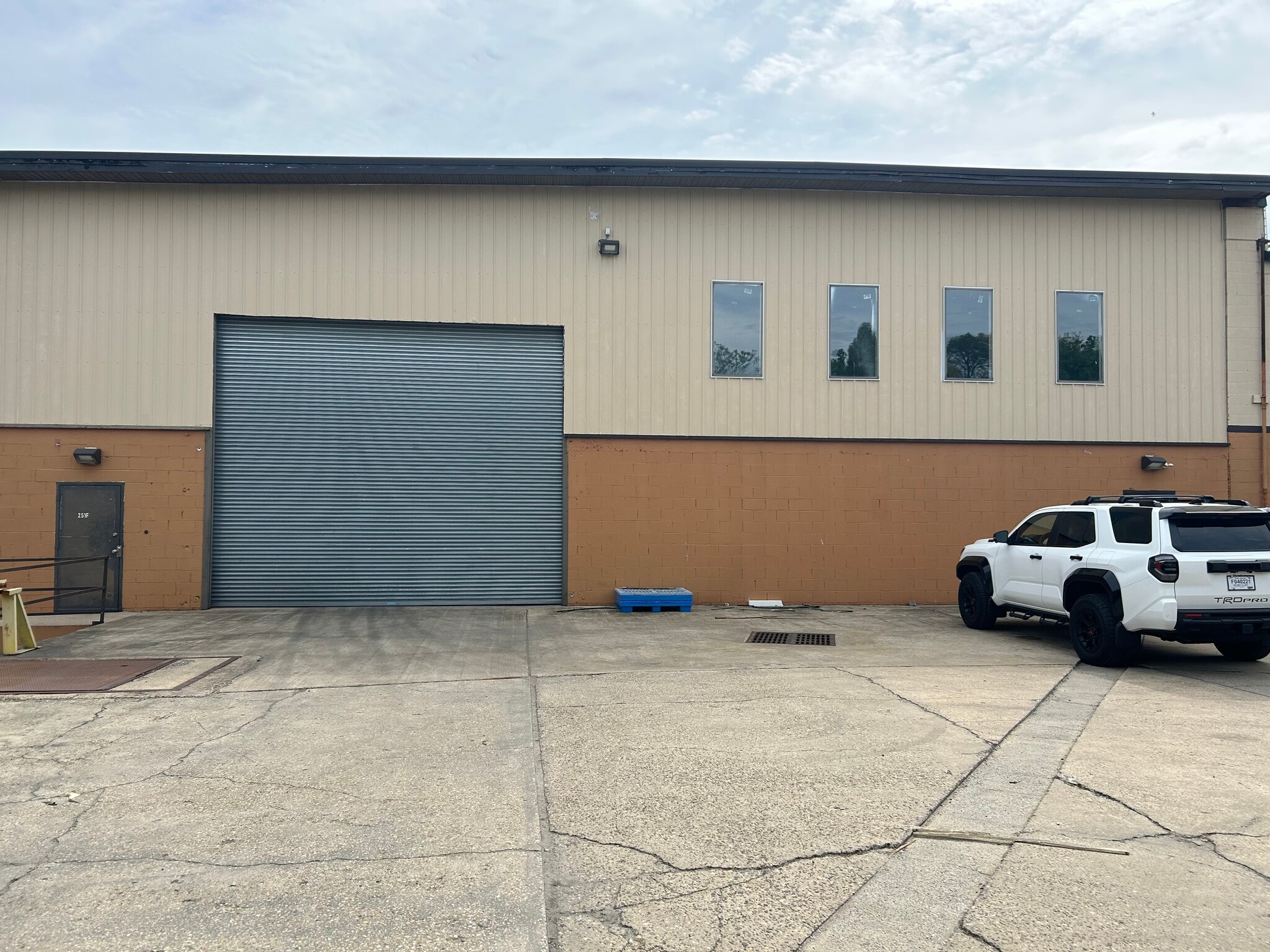 585 Prospect St, Lakewood, NJ for lease Interior Photo- Image 1 of 8