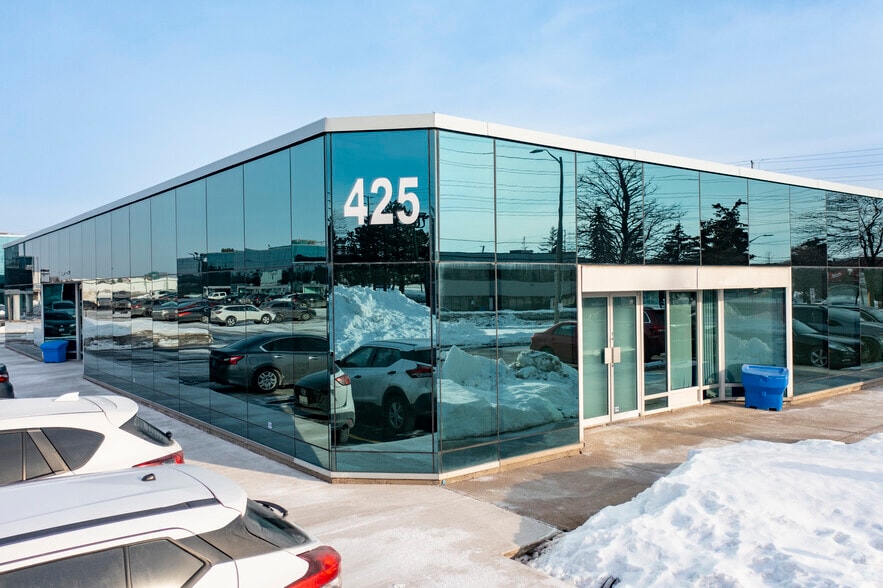 425 Britannia Rd E, Mississauga, ON for lease - Primary Photo - Image 1 of 3