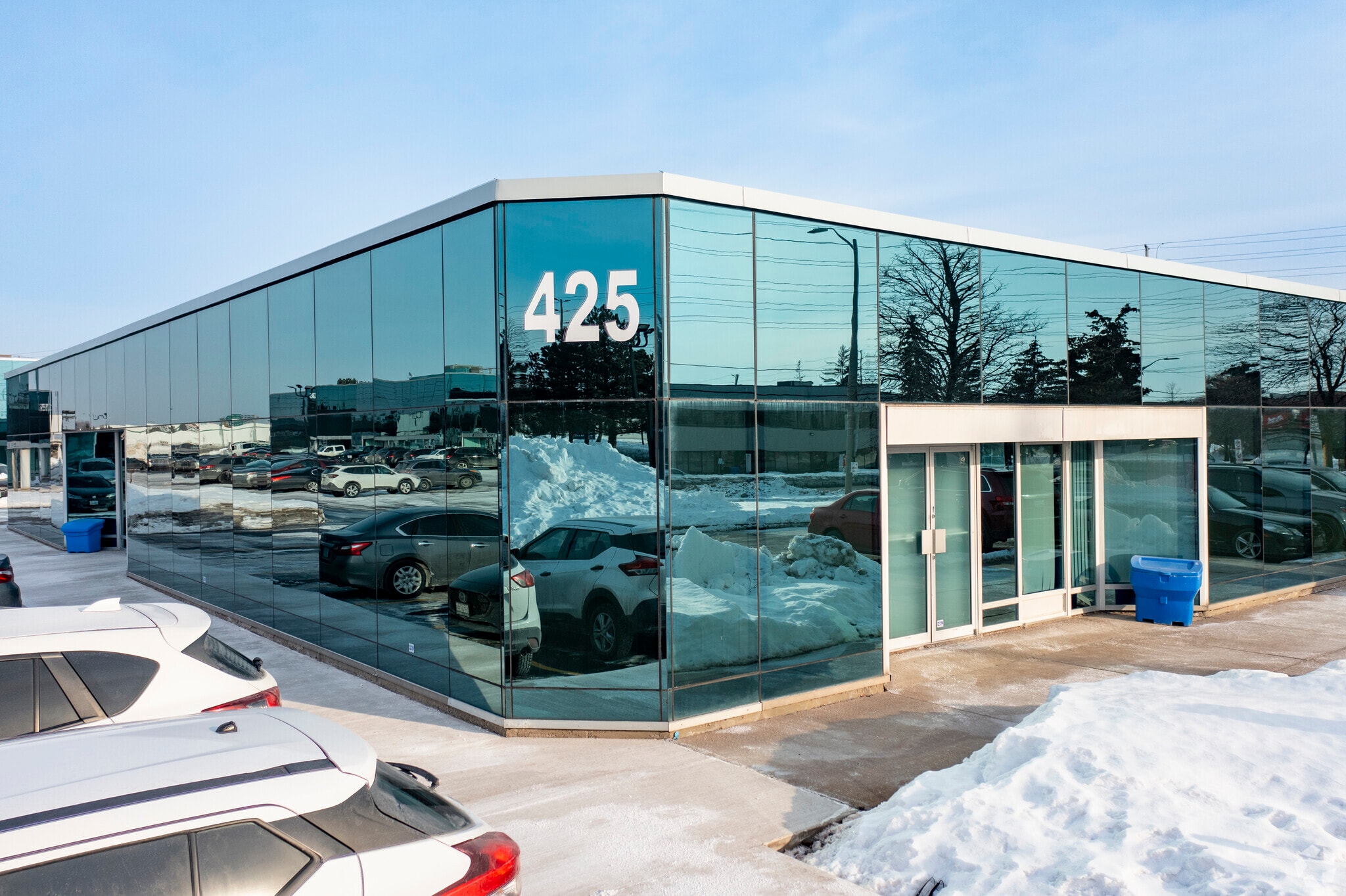 425 Britannia Rd E, Mississauga, ON for lease Primary Photo- Image 1 of 4