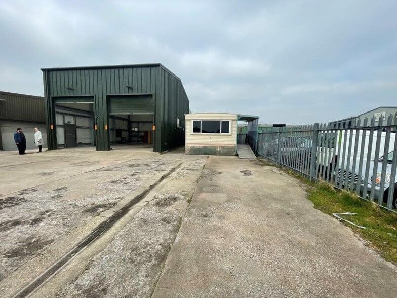 Butts Pond Industrial Estate, Sturminster Newton for sale - Building Photo - Image 2 of 5
