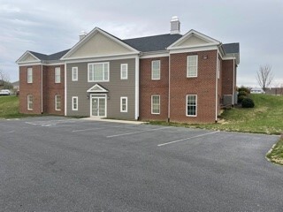 10 Hedgerow Dr, Staunton, VA for lease - Building Photo - Image 2 of 14