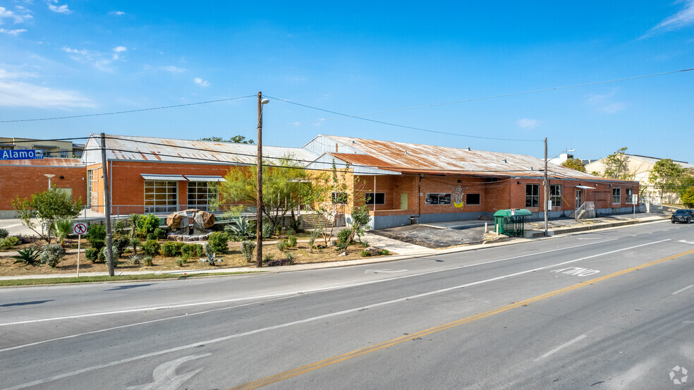 1518 S Alamo St, San Antonio, TX for lease - Primary Photo - Image 1 of 8