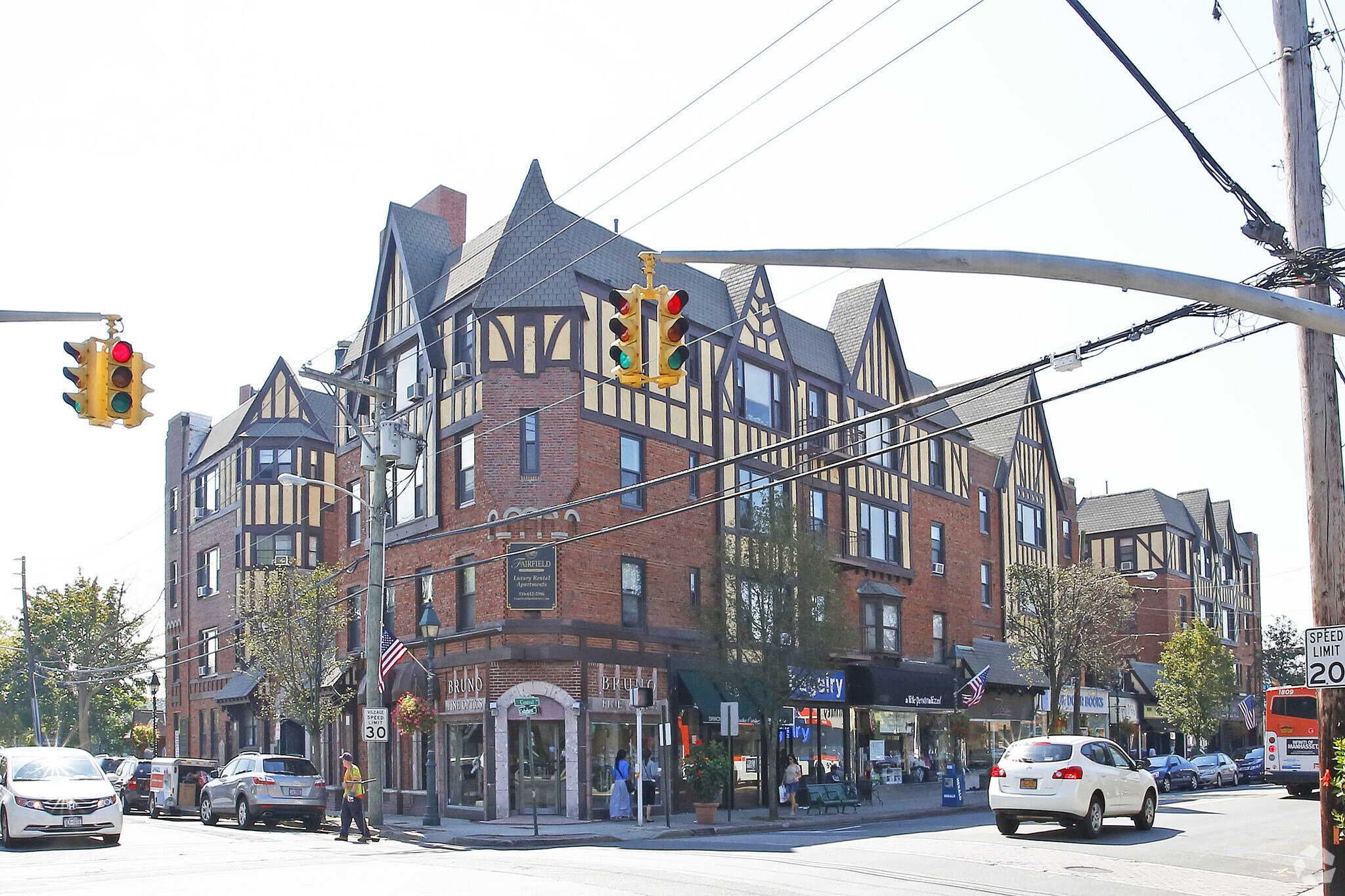 97 Cedarhurst Ave, Cedarhurst, NY, 11516 Retail Space For Lease