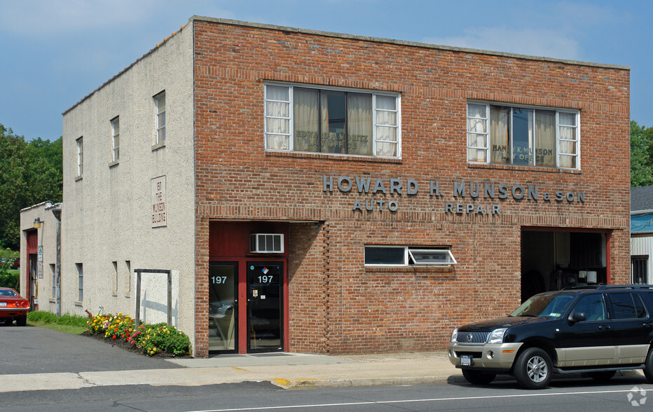 197 New York Ave, Huntington, NY for lease - Building Photo - Image 2 of 11