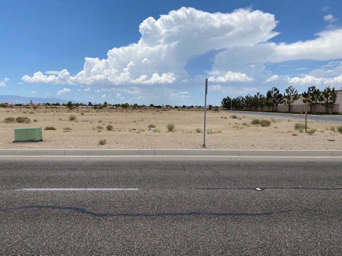 Valley Park Lane, Victorville, CA 92392