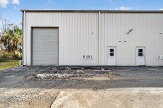 418-430 Clay Drain Rd, Wildwood, FL for lease Building Photo- Image 1 of 6