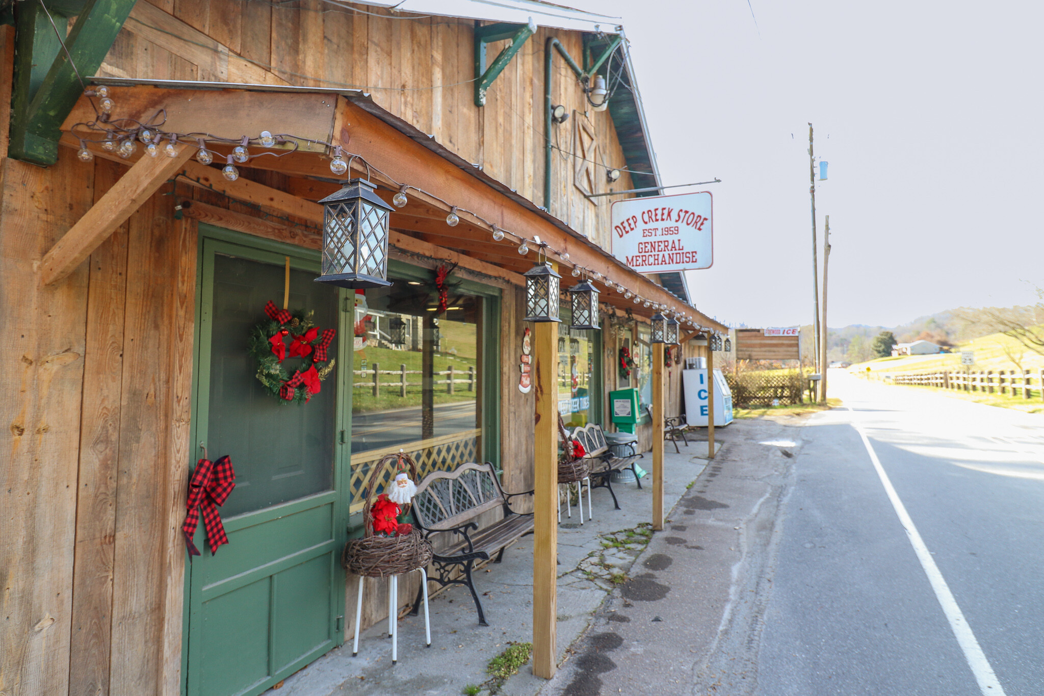 1840 W Deep Creek Rd, Bryson City, NC for sale Primary Photo- Image 1 of 1