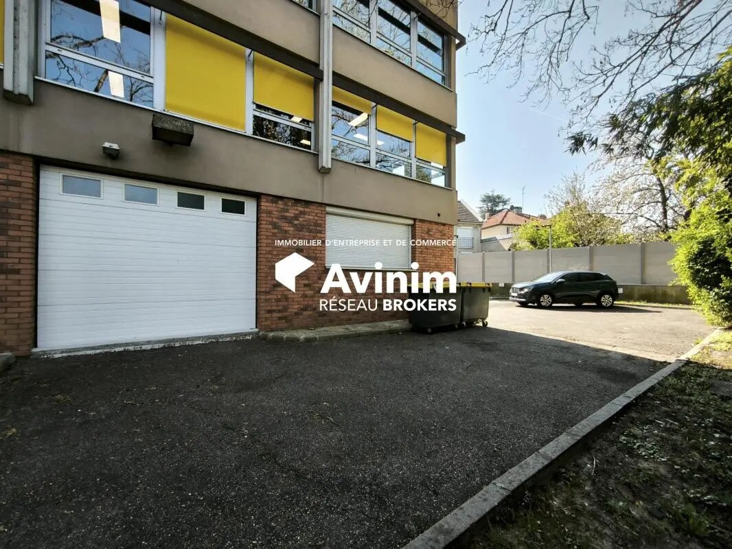 Flex in Épinay-sur-Orge for lease Building Photo- Image 1 of 12