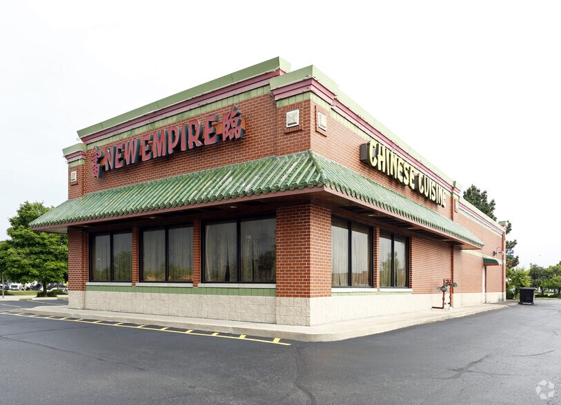 6540 Centers Dr, Holland, OH 43528