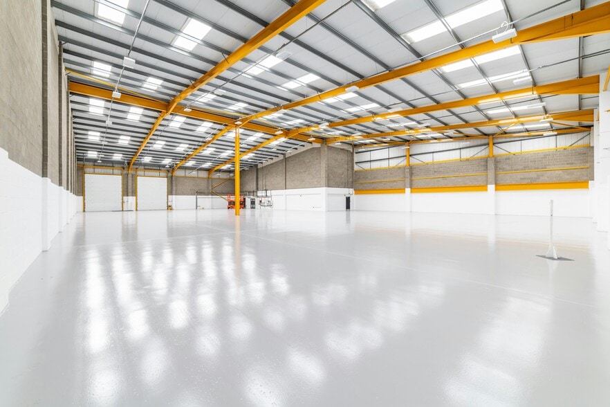 Mollison Ave, Enfield for lease - Building Photo - Image 3 of 10