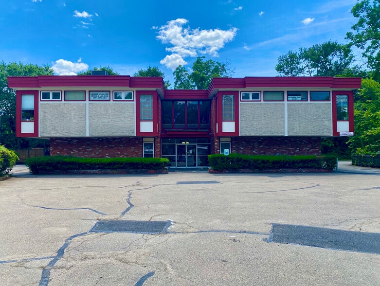 2117 Crompond Rd, Cortlandt Manor, NY for sale - Building Photo - Image 3 of 4