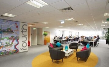 Springwood Way, Macclesfield for lease Interior Photo- Image 2 of 5