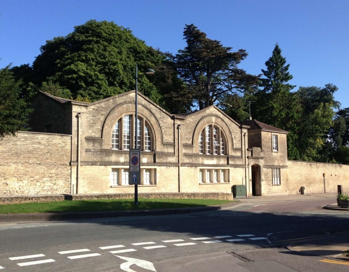 Tetbury Rd, Cirencester for lease Primary Photo- Image 1 of 2