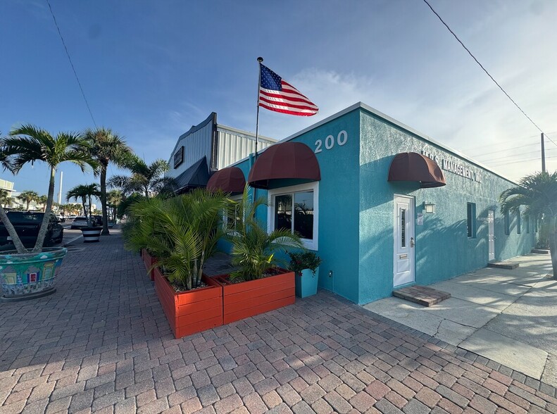 222 N 1st St, Cocoa Beach, FL for sale - Building Photo - Image 3 of 4