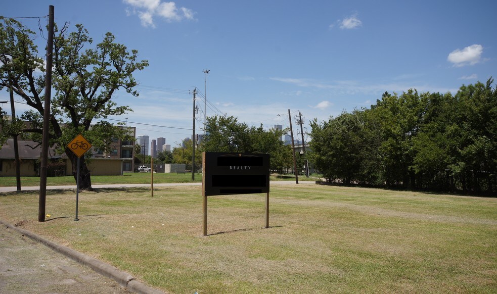 3211 Webster St, Houston, TX for sale - Primary Photo - Image 1 of 8