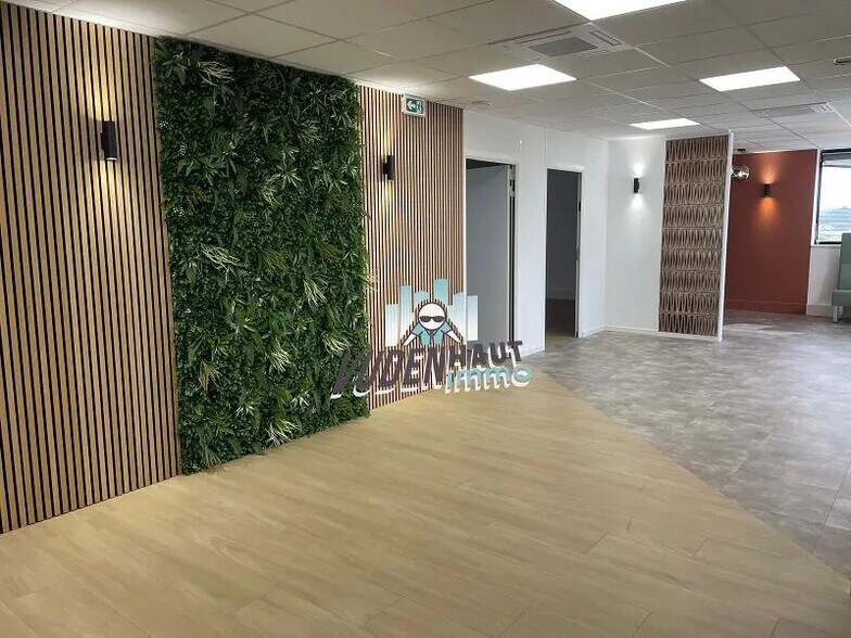 Office in Toulouse for lease - Building Photo - Image 1 of 9