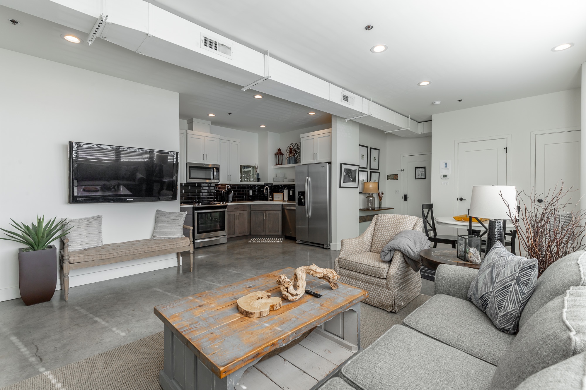 27 W 19th St, Chattanooga, TN for lease Interior Photo- Image 1 of 12