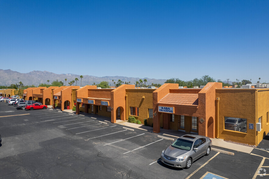 4500 E Speedway Blvd, Tucson, AZ for lease - Primary Photo - Image 1 of 5