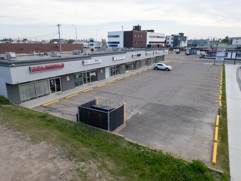 210 McLeod Ave, Spruce Grove, AB for sale - Building Photo - Image 3 of 8