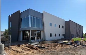 4523 E Ivy St, Mesa, AZ for lease Interior Photo- Image 1 of 5