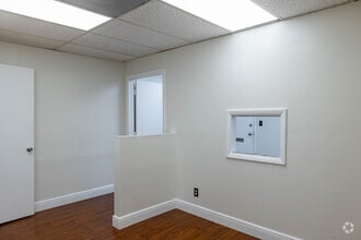2500 Hollywood Blvd, Hollywood, FL for lease Interior Photo- Image 2 of 5