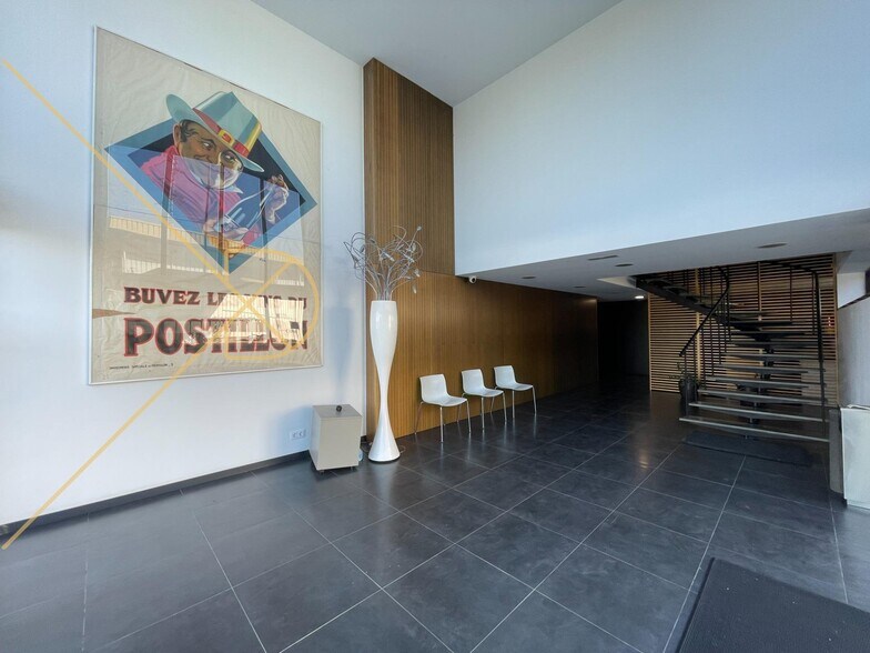 Office in Sant Just Desvern, Barcelona for lease - Interior Photo - Image 3 of 28