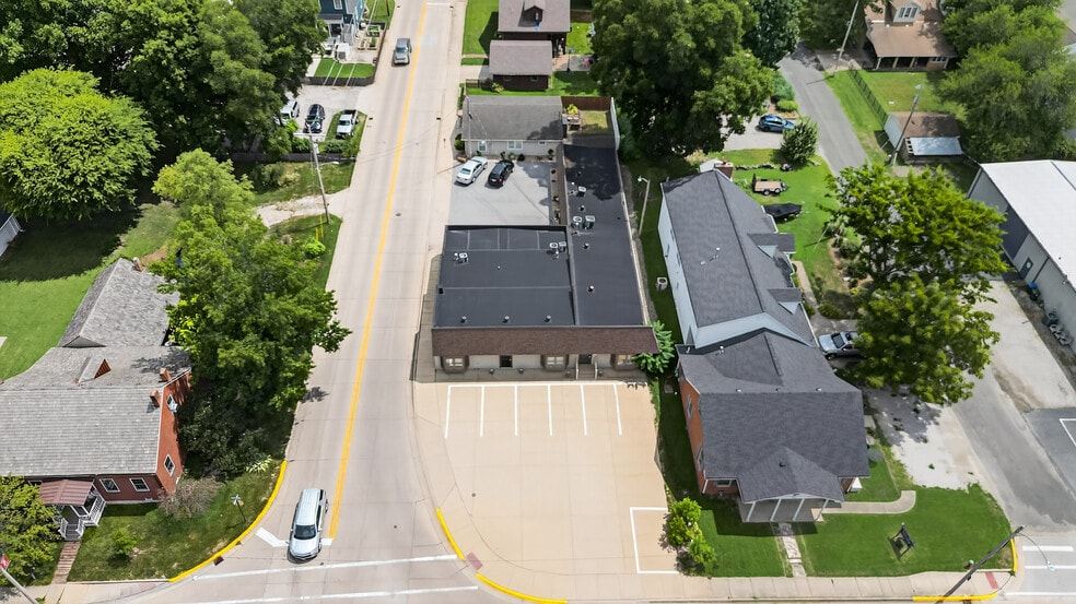 638 Main St, Columbia, IL for sale - Building Photo - Image 2 of 56