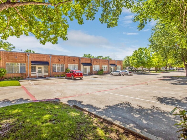 502 N Carroll Ave, Southlake, TX for lease - Building Photo - Image 2 of 19