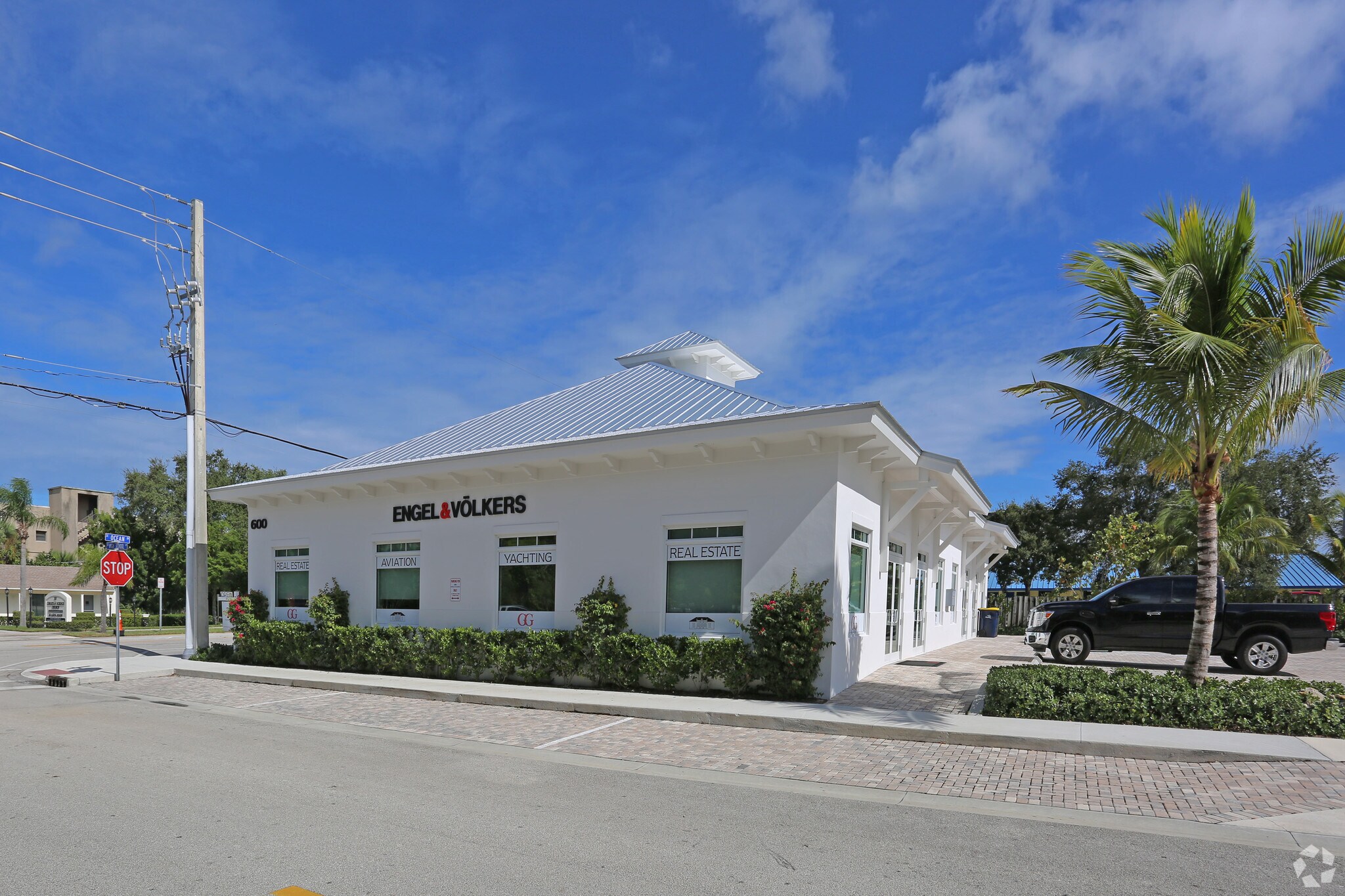 600 NE Ocean Blvd, Stuart, FL for sale Primary Photo- Image 1 of 1