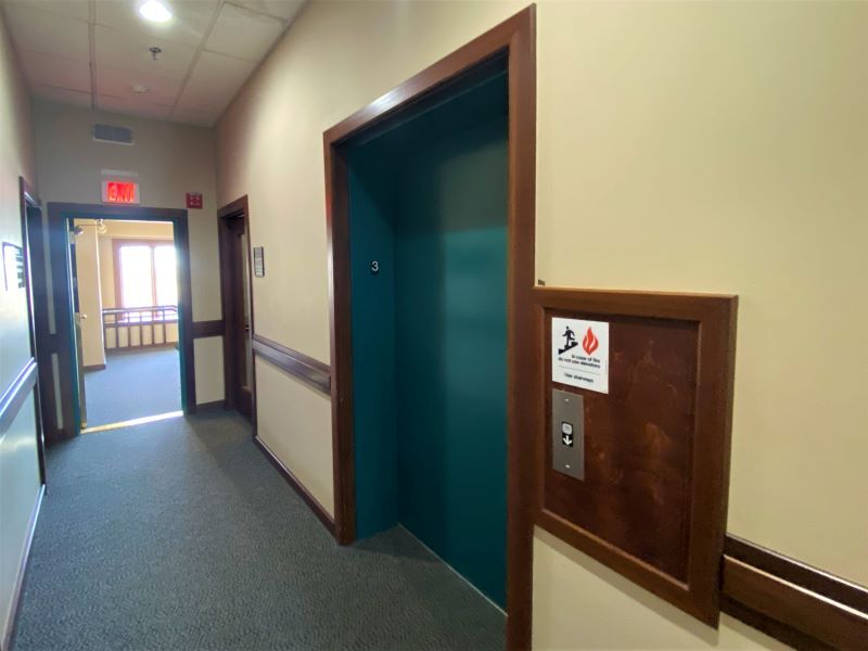 6728 Loop Rd, Centerville, OH 45459